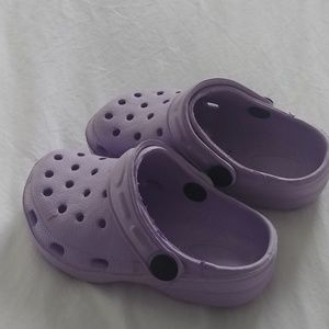 Toddler size M purple crocks look a like